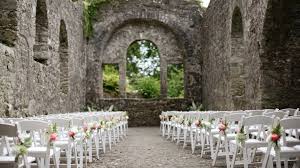 Outdoor weddings